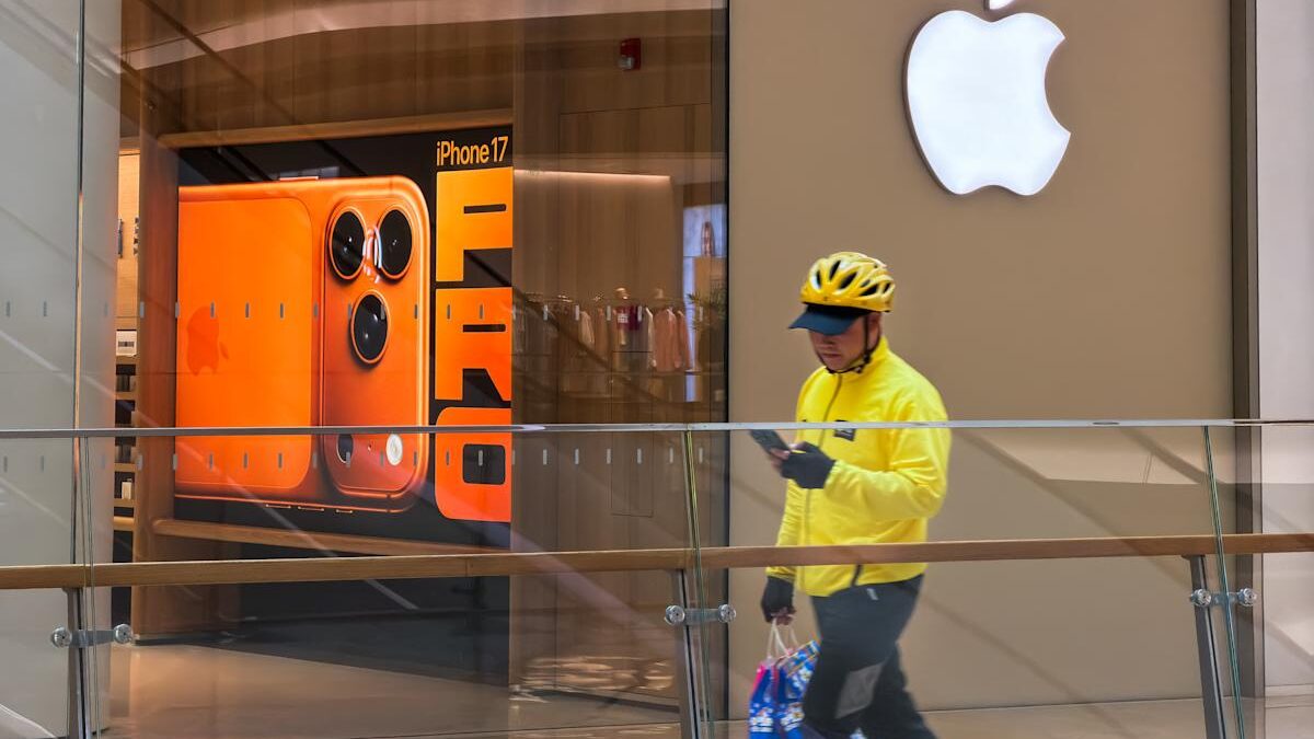 Reported foldable iPhone shown in a product mockup