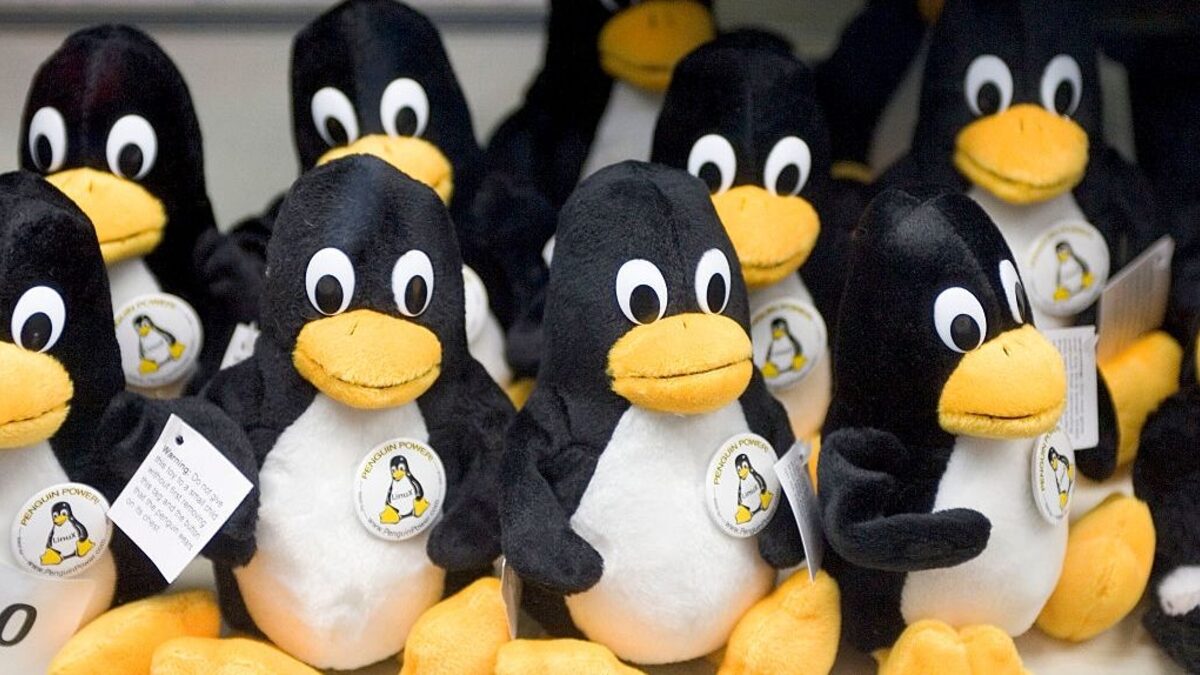 Illustration accompanying Tom's Hardware coverage of the Linux kernel driver removal.